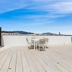 Apartment Infinity Pool By Costarentals - Ref M44